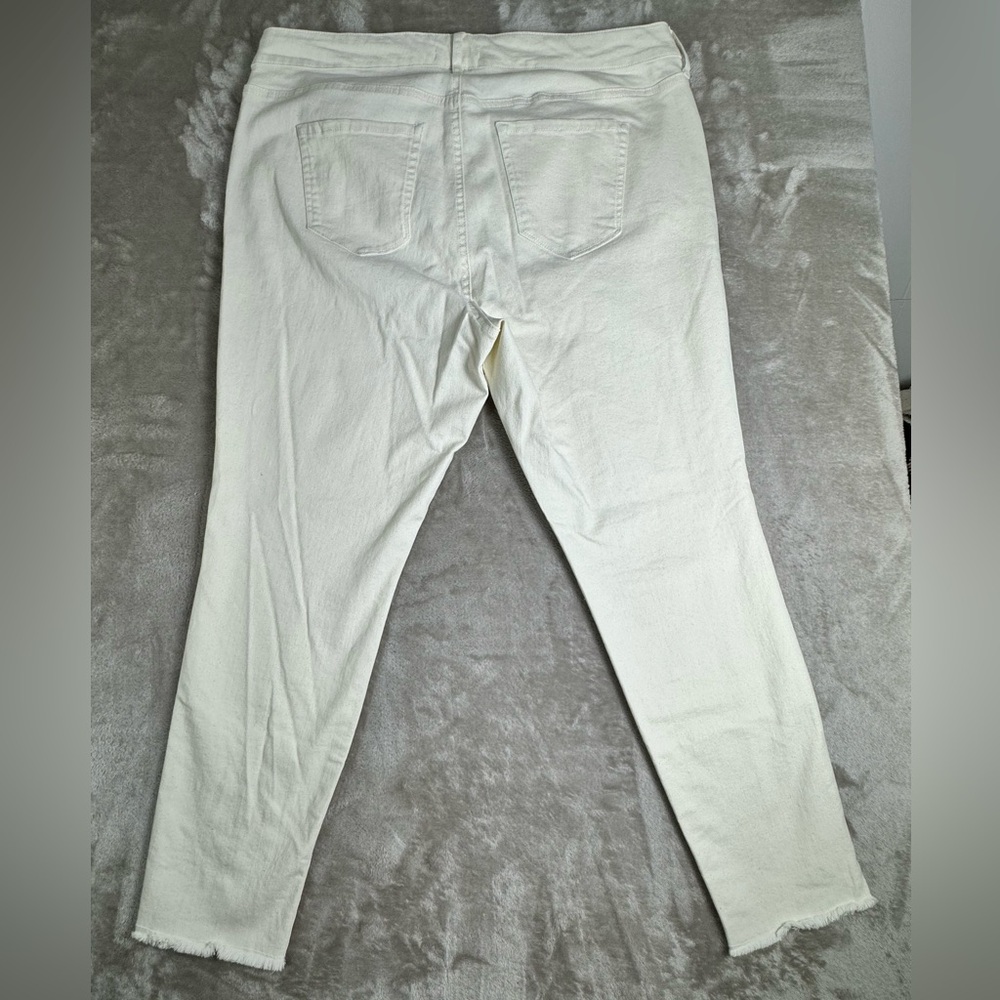 Haute Hippie‎ Tribe Jeans Size 20W Mid-Rise Raw Hem Skinny Natural - Picture 4 of 11